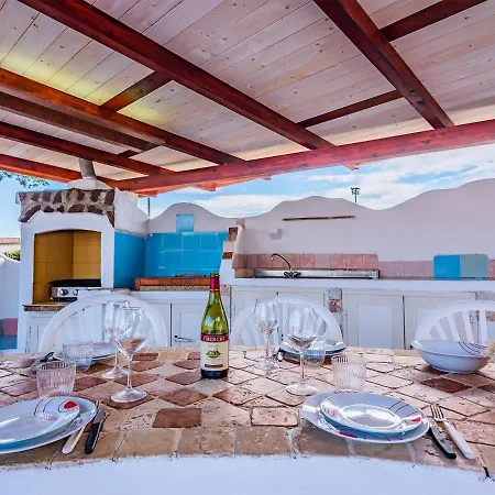 فيلة Sardinia Family - Mathilde With Private Pool *