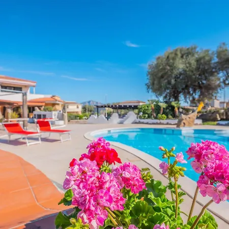 Sardinia Family - Mathilde With Private Pool أرتْساكينا