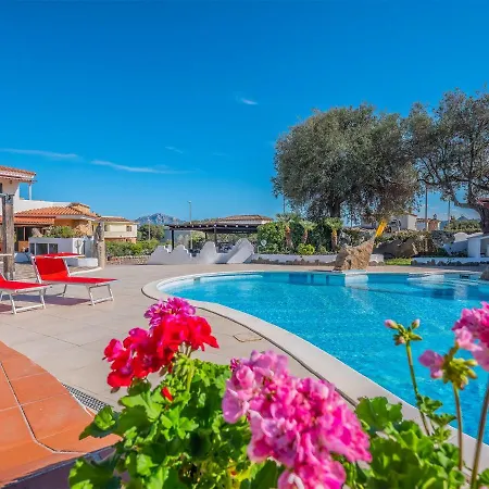 Sardinia Family - Mathilde With Private Pool Βίλα Arzachena